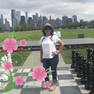 Meet your Posher, Leticia